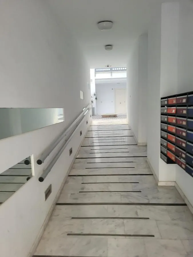 Hello Malaga Loft Center Top